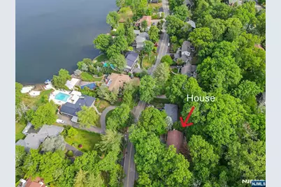 297 E Pines Lake Drive, Wayne, NJ 07470 - Photo 24