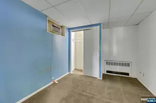 297 E Pines Lake Dr, Wayne, NJ 07470 - Photo 20