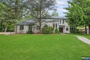 10 Parker Pl, Old Tappan, NJ 07675 - Photo 2