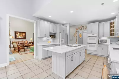 51 Nicole Drive, Denville, NJ 07834 - Photo 12