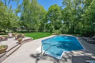 411 Snyder Rd, Wyckoff Township, NJ 07481 - Photo 34