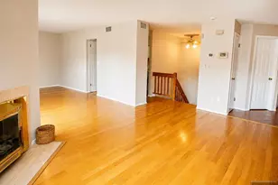 507 Windsor Dr 107, Palisades Park, NJ 07650 - Photo 6