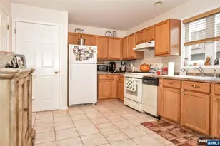 31 Leo Pl, Lodi, NJ 07644 - Photo 32