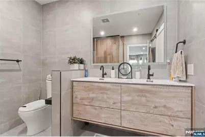 226 The Promenade, Edgewater, NJ 07020 - Photo 18