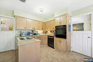 60 Oak St, Harrington Park, NJ 07640 - Photo 12