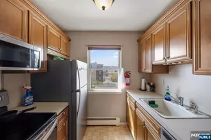 747 Riverside C1, Lyndhurst Township, NJ 07071 - Photo 6