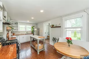 6 Maple St, Bernardsville, NJ 07924 - Photo 8