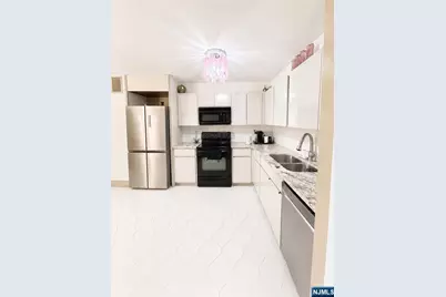 770 Anderson Avenue 6R #6R, Cliffside Park, NJ 07010 - Photo 18