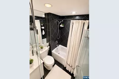 770 Anderson Avenue 6R #6R, Cliffside Park, NJ 07010 - Photo 12