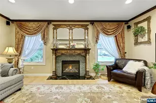 12-65 Burbank St, Fair Lawn, NJ 07410 - Photo 16