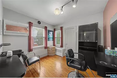 287 Madison Avenue, New Milford, NJ 07646 - Photo 22