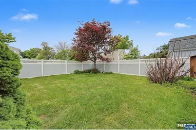 287 Madison Avenue, New Milford, NJ 07646 - Photo 38