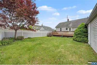 287 Madison Avenue, New Milford, NJ 07646 - Photo 40