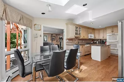 604 Rutland Avenue, Teaneck Township, NJ 07666 - Photo 10