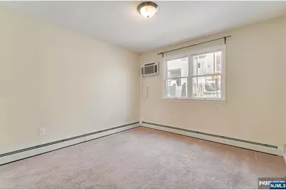 54 Chestnut Street, Weehawken, NJ 07086 - Photo 12