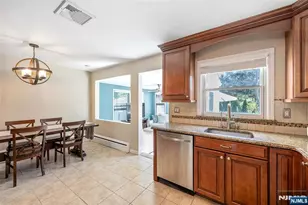 114 Summit Ave, Waldwick, NJ 07463 - Photo 8