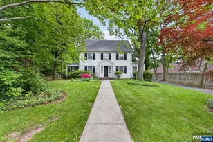819 Roanoke Ave, Elizabeth, NJ 07208 - Photo 2