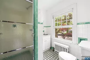 819 Roanoke Ave, Elizabeth, NJ 07208 - Photo 28