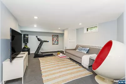 218 Inwood Avenue, Montclair, NJ 07043 - Photo 32
