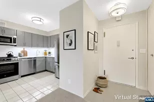 2000 Linwood 14 0, Fort Lee, NJ 07024 - Photo 2