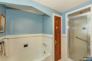 384 Essex Ave, Bloomfield, NJ 07003 - Photo 22