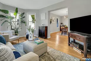 18 Gardiner Pl, Montclair, NJ 07042 - Photo 10