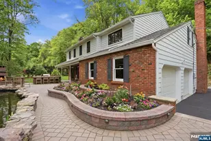 219 W Saddle River Rd, Saddle River, NJ 07458 - Photo 4