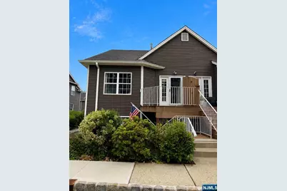 20 S Midland Avenue H2 #H2, Kearny, NJ 07032 - Photo 1