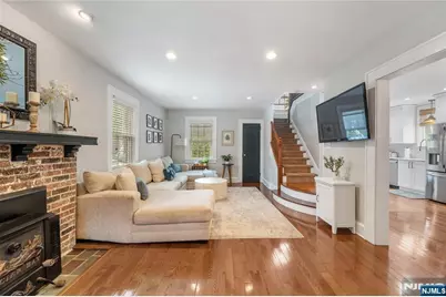 15 Valley Road, Nutley, NJ 07110 - Photo 10