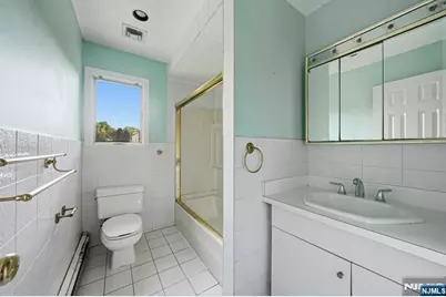 111 Deerfield Road, Wayne, NJ 07470 - Photo 12