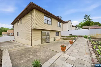 55 17th Avenue, Elmwood Park, NJ 07407 - Photo 38