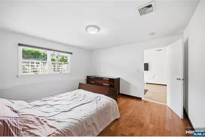 55 17th Avenue, Elmwood Park, NJ 07407 - Photo 36