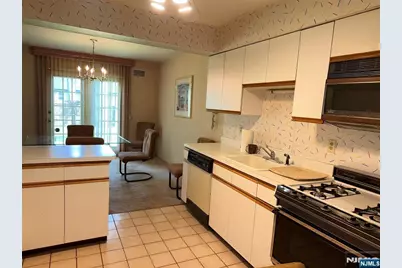 35 Meadowview Terrace 35 #35, Fair Lawn, NJ 07410 - Photo 6
