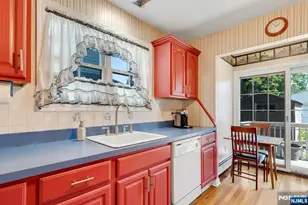 52 Terrace Ave, Rochelle Park Township, NJ 07662 - Photo 12