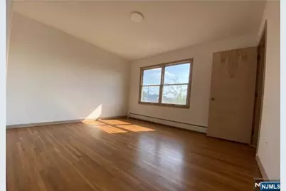 131 Saint Joseph Boulevard, Lodi, NJ 07644 - Photo 18