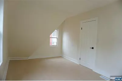 116 19th Street, East Orange, NJ 07017 - Photo 10