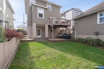 1119 Stonewall Lane, Secaucus, NJ 07094 - Photo 38