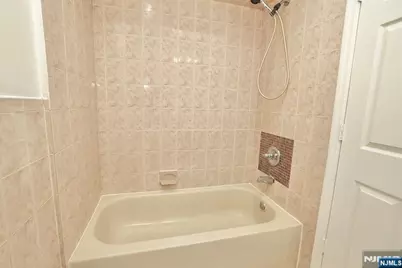 36 Brenner Street, Newark, NJ 07108 - Photo 34