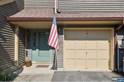 38 Lexington Lane E #E, West Milford, NJ 07480 - Photo 2