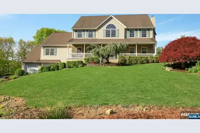 8 Buena Vista Drive, Ringwood, NJ 07456 - Photo 1