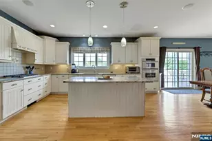8 Buena Vista Dr, Ringwood, NJ 07456 - Photo 18