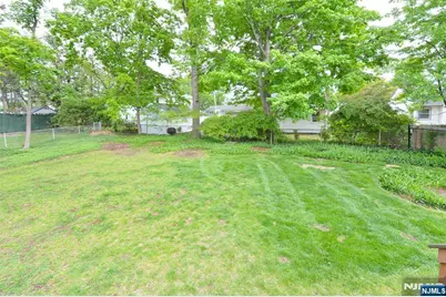 39-22 Vanore Drive, Fair Lawn, NJ 07410 - Photo 24