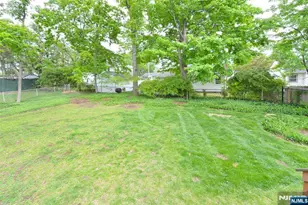 39-22 Vanore Dr, Fair Lawn, NJ 07410 - Photo 24