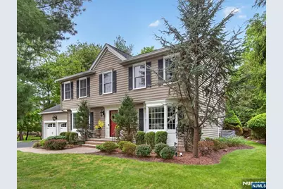 607 Poplar Road, River Vale Township, NJ 07675 - Photo 2