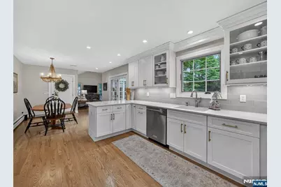 607 Poplar Road, River Vale Township, NJ 07675 - Photo 10