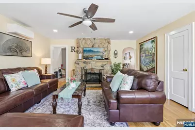 16 Fairmount Avenue, Clifton, NJ 07011 - Photo 8
