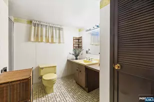 881 Lincoln Ave, Maywood, NJ 07607 - Photo 18