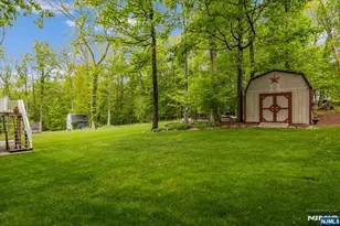 10 Hemlock Pl, Ringwood, NJ 07456 - Photo 30