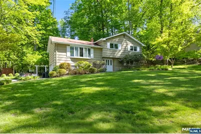 568 Stellman Road, River Vale Township, NJ 07675 - Photo 2