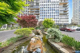 300 Winston Dr C0214, Cliffside Park, NJ 07010 - Photo 2
